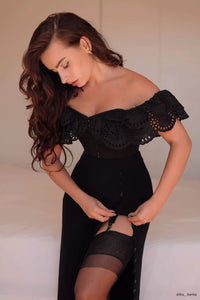 Alyssum Top corsetto in cotone broderie anglaise nero con maniche a balze doppie