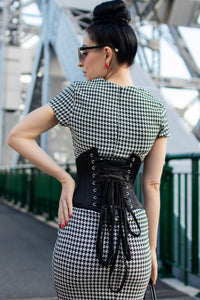 Corsetto waspie in raso nero ultra modellante